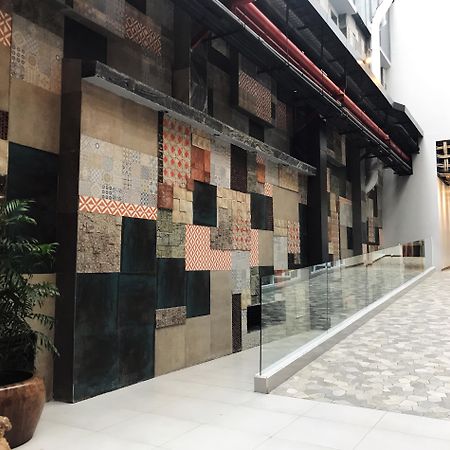 Mercure Surabaya Exterior photo