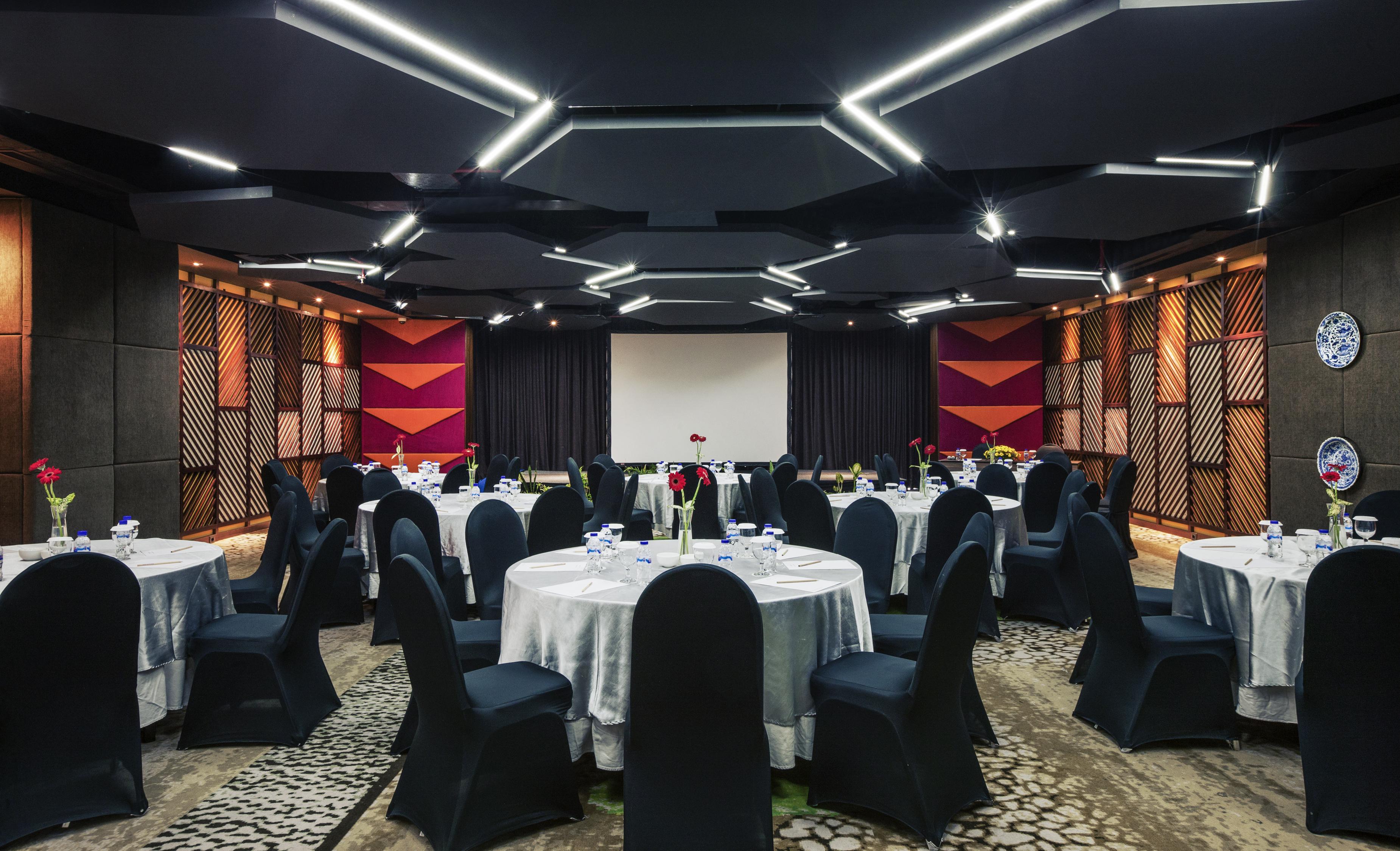 Mercure Surabaya Exterior photo