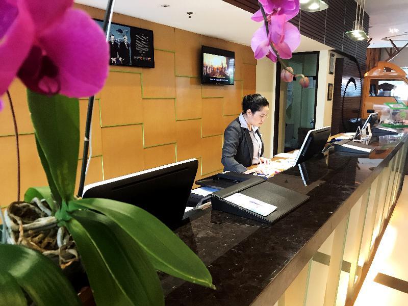 Mercure Surabaya Exterior photo