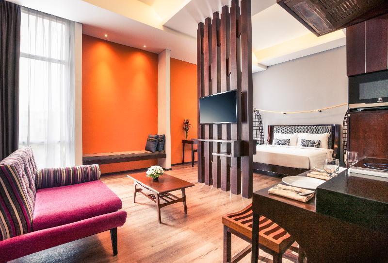 Mercure Surabaya Exterior photo